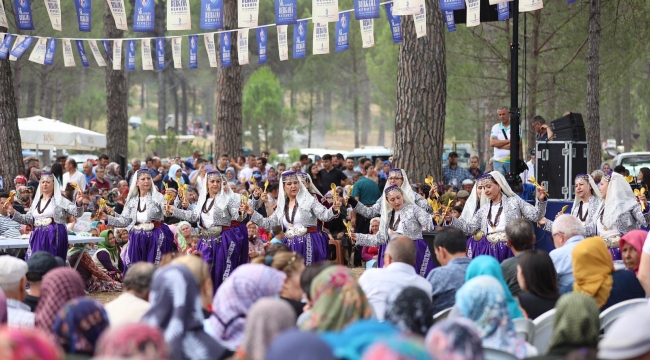 Kozak Yaylası Geleneksel Kermes Etkinliği ile Şenlendi