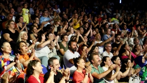 ASEV TSM Korosu Muazzez Abacı Şarkılarıyla Mest Etti