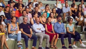 Bülent Ortaçgil'den Kültürpark'ta 50. yıl konseri