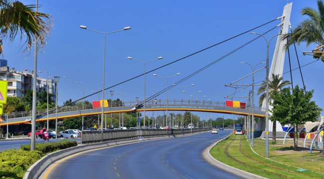 Göztepe Şehit Kerem Oğuz Erbay Köprüsü yenilendi