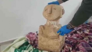 İzmir'de 11 bin 500 yıllık tarihi eser ele geçirildi