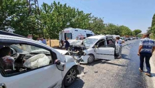 İzmir'deki kazada can pazarı: 1 ölü, 8 yaralı