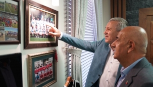 Tarım ve Orman Bakanı Prof. Dr. Vahit Kirişçi, Ege Üniversitesini ziyaret etti