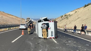 Aliağa Kuzey Ege Otoyolunda Trafik Kazası:1 Yaralı 