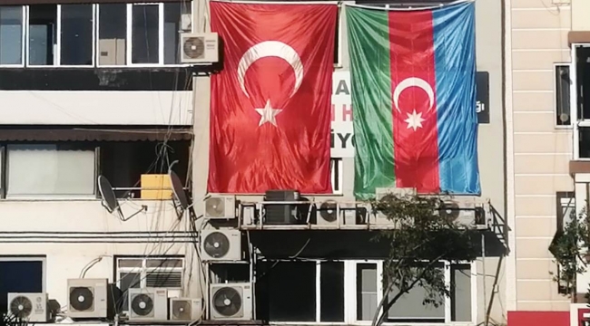 İYİ Parti Aliağa  İlçe Başkanlığına Azerbaycan Bayrağı Asıldı