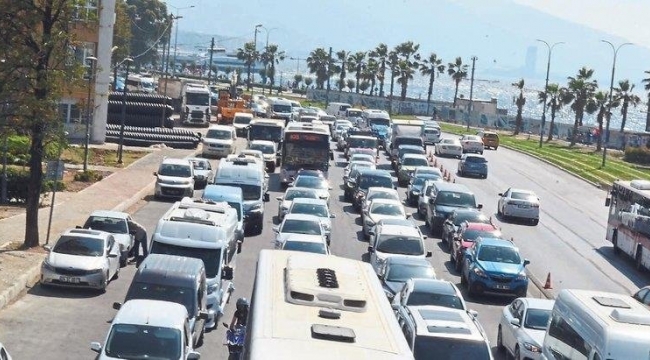 İzmir'de trafiğe kayıtlı araç sayısı..