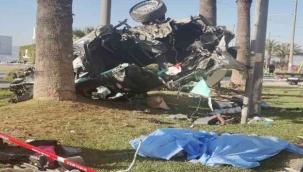 İzmir'de Trafik Kazası: 2 Ölü 1 yaralı