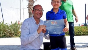 Kadifekaleli çocuklar yüzme sertifikalarını aldı