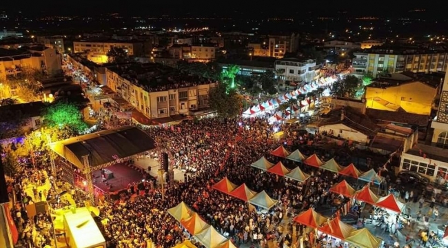 Kınık Hasat Festivali Coşkuyla Başladı 