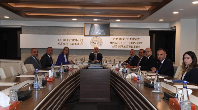 Ulaştırma ve Altyapı Bakanlığı'ndan İzmir'e iki müjde