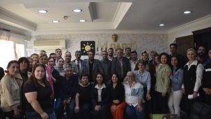 İYİ Parti Aliağaİlçe Başkanlığı'na İlk Aday Tuğba Oktay Bor  Oldu