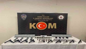 Karadeniz üzerinden İzmir'e silah sevkiyatı yapan iki kişi yakalandı