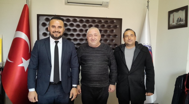 Foça Esnaf Odası Başkanı Özdemir'den Başkan Berk'e Ziyaret