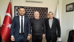 Foça Esnaf Odası Başkanı Özdemir'den Başkan Berk'e Ziyaret