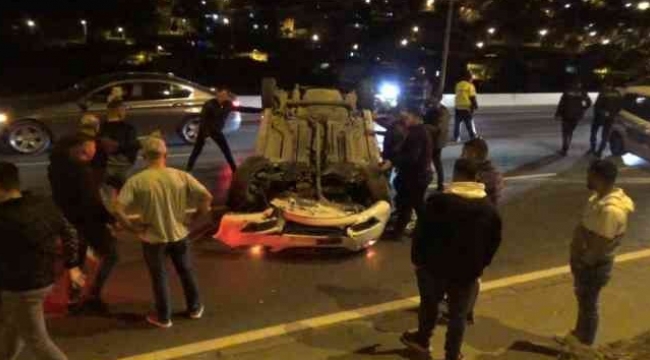 İzmir'de alkollü sürücü direksiyon hakimiyetini kaybederek takla attı