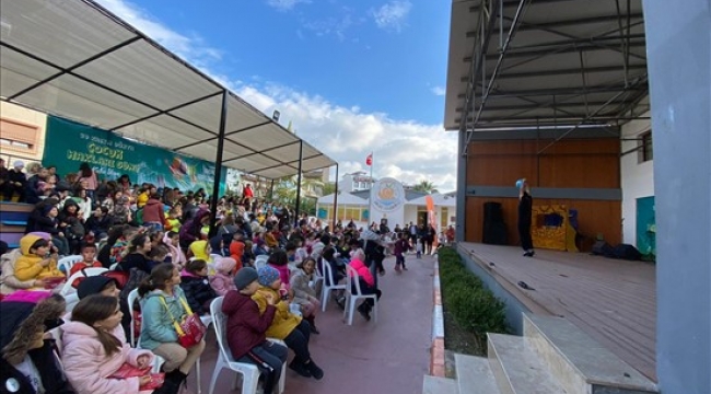 İzmir'de Çocuk Hakları Günü unutulmadı 