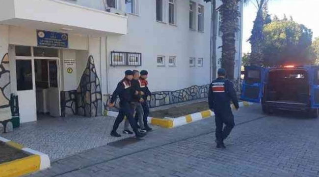 İzmir'de jandarma ekipleri aranan şahıslara göz açtırmıyor: 17 tutuklama