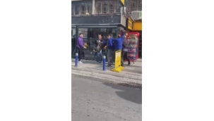 İzmir'de yol verme kavgası: 1 yaralı 