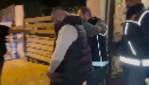 İzmir'de zehir evine polis baskını