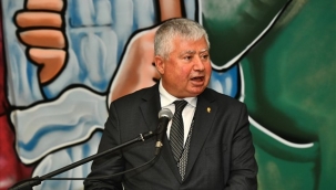 Kadına yönelik şiddete dikkat çekmek için Üçyol Metro İstasyonu'nda farkındalık alanı açıldı