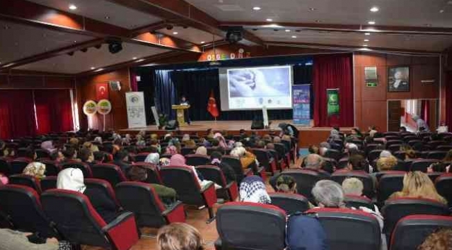 Narkotik polisinden Bergamalı annelere uyuşturucu semineri