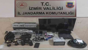 Yazlık evlere giren hırsızlar çaldıkları malzemelerle yakayı ele verdi