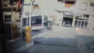 El freni çekilmeyen otobüsü eliyle durdurmaya çalıştı