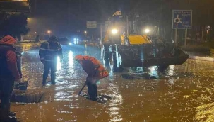 İzmir'de sel sularına kapılan yaşlı kadın hayatını kaybetti