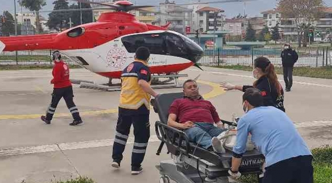 Kalp krizi geçiren adamın yardımına ambulans helikopter yetişti