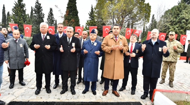 Menemen'de devrim şehitlerine saygı günü