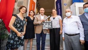 Netflix'in en çok izlenen filmi The Swimmers'ın çekimleri İzmir'de yapıldı 