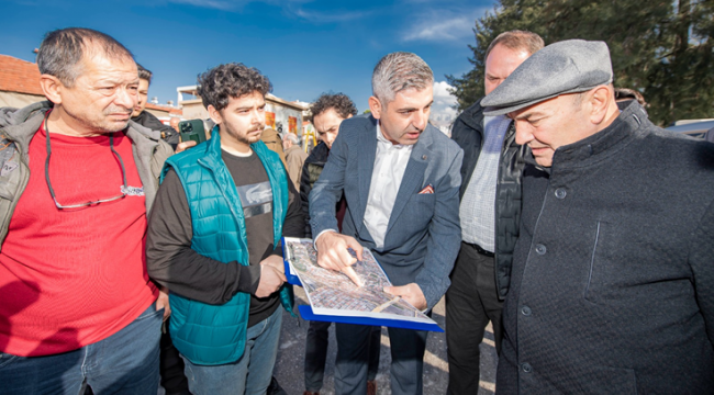 Başkan Soyer Çiğli'de yatırımları inceledi, yurttaşlarla sohbet etti: Vazifemiz halkımızın yüzünü güldürmek