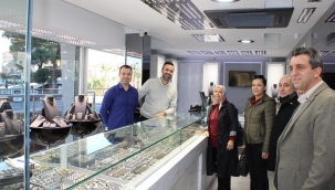 MHP Aliağa'dan Esnaf Turu