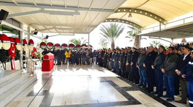 Deprem şehidi Eren Taşkın İzmir'de toprağa verildi