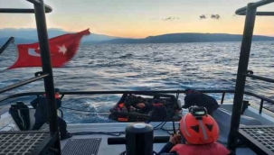 İzmir açıklarında 10 düzensiz göçmen kurtarıldı