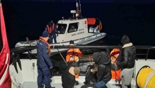 İzmir açıklarında 45 düzensiz göçmen kurtarıldı