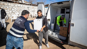 İzmir Büyükşehir Belediyesi Adıyaman'ın köylerine her gün sıcak yemek ulaştırıyor