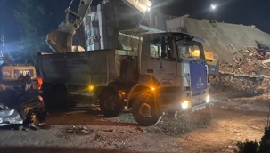 İzmir Büyükşehir Belediyesi ekipleri Hatay'da umudu büyütüyor