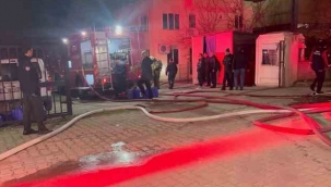 İzmir'de kauçuk fabrikasında korkutan yangın