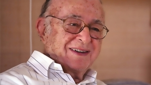 İzmir'in duayen iş insanı Selçuk Yaşar vefat etti.