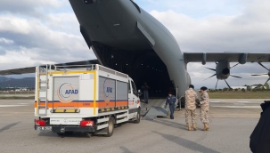 İzmir Valiliği, deprem bölgelerine 2 bin 331 personel gönderildiğini açıkladı