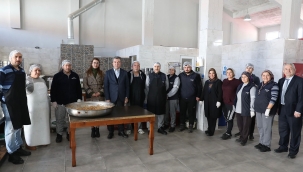 Bergama Belediyesi Aşevi'nden her gün 800 kişiye sıcak yemek