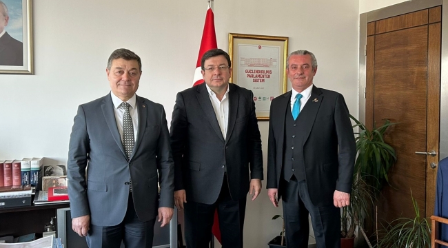  Bergama Ve Menemen Ticaret Odası Başkanı, "Milletvekili" Talebi İçin Ankara'da CHP Genel Başkan Yardımcısı'nı Ziyaret Etti