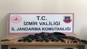 İzmir'de nefes kesen ruhsatsız silah operasyonu: 3 gözaltı