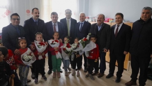 Kınık Arpaseki Köyü'ne Çocukları Sevindiren Hediye