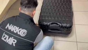 Otogarda yolcunun valizinden binlerce sentetik hap çıktı