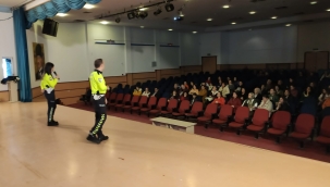 Aliağa'da öğretmenlere "Trafik Güvenliği Semineri'