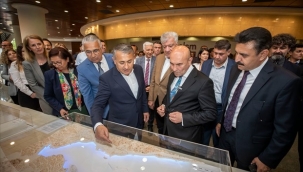 Başkan Soyer 20 milyar liraya mal olacak tarihi yatırımları açıkladı