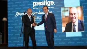 Başkan Soyer'e Yaşama Değer Katanlar Ödülü