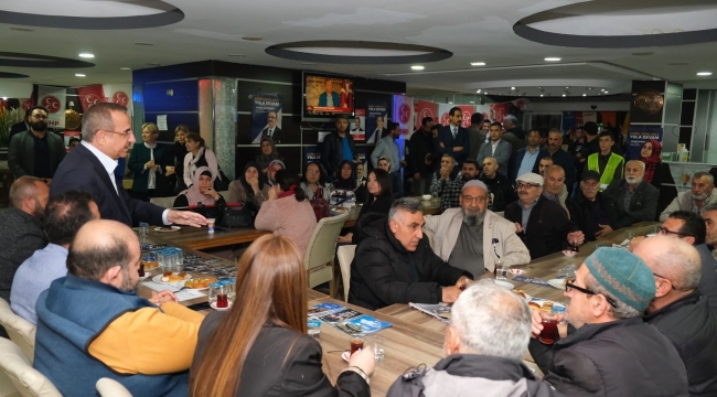 AK Partili Sürekli İzmir'in bir ucundan diğerine uzandı